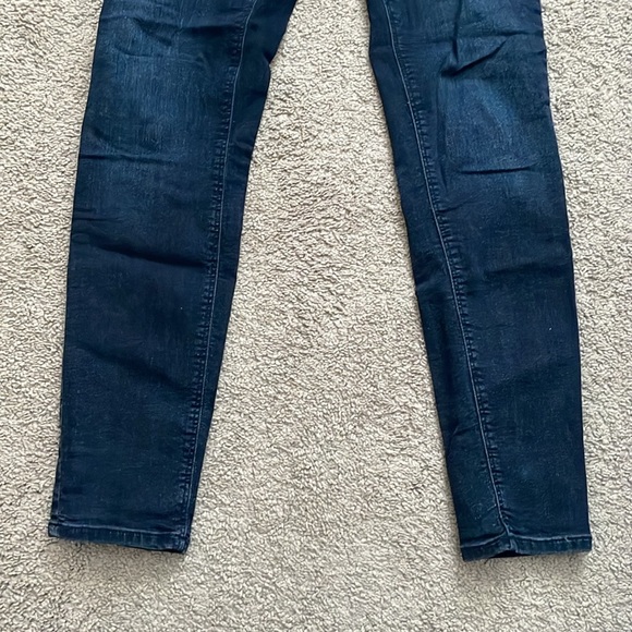 Old navy Rockstar High Rise super skinny jeans - Picture 2 of 6